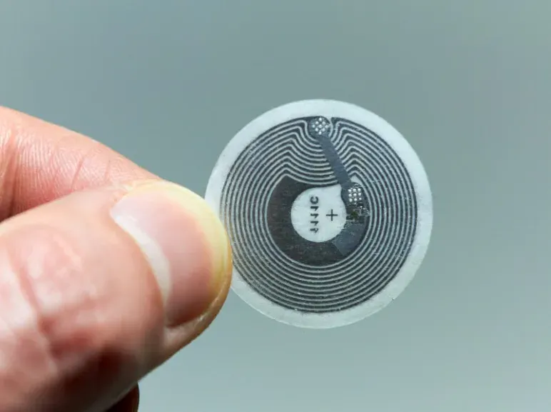 Comment être autocollant NFC?