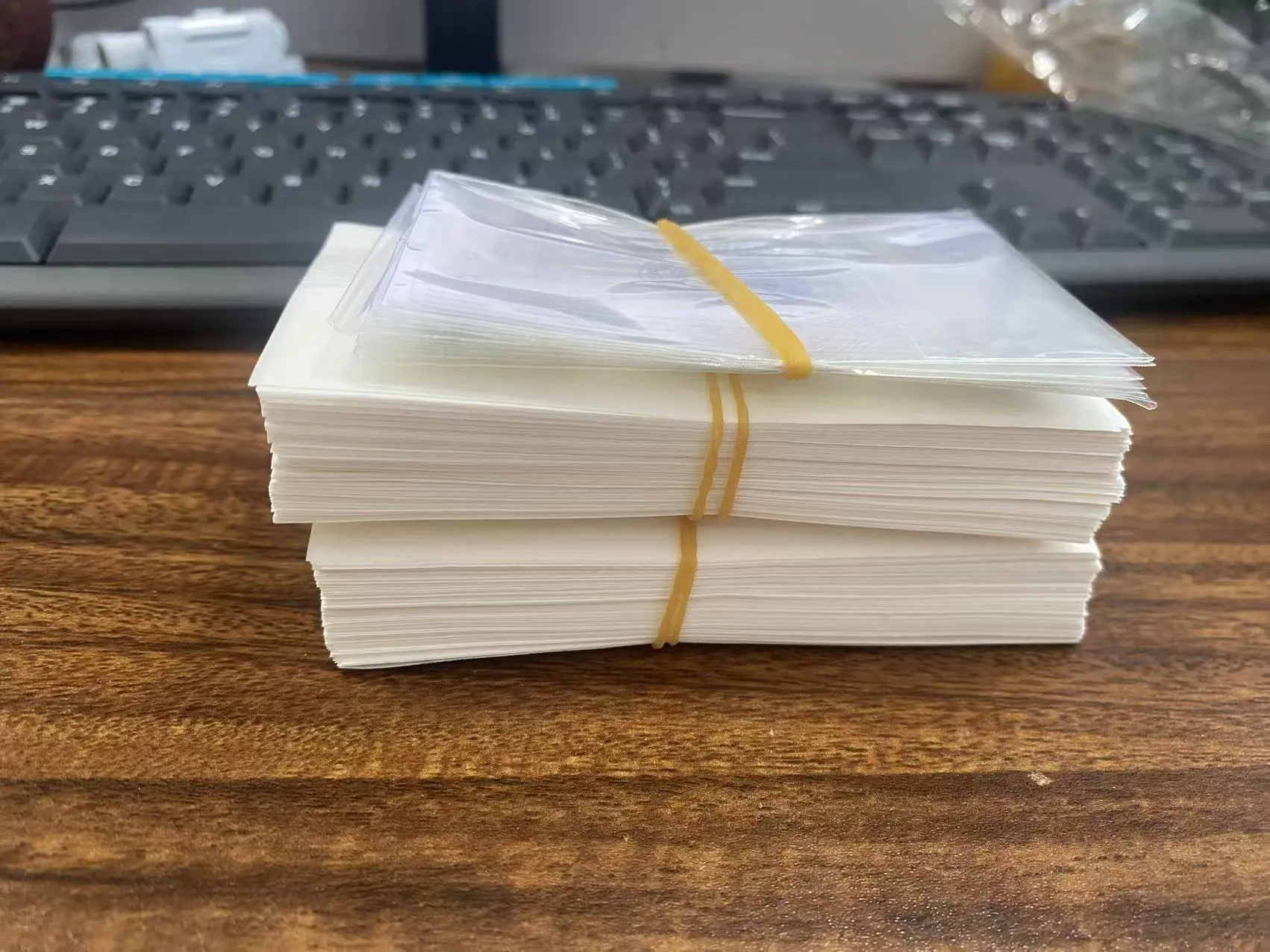 Autocollant de carte de crédit hologramme JOJO Pac envoyé au Pakistan