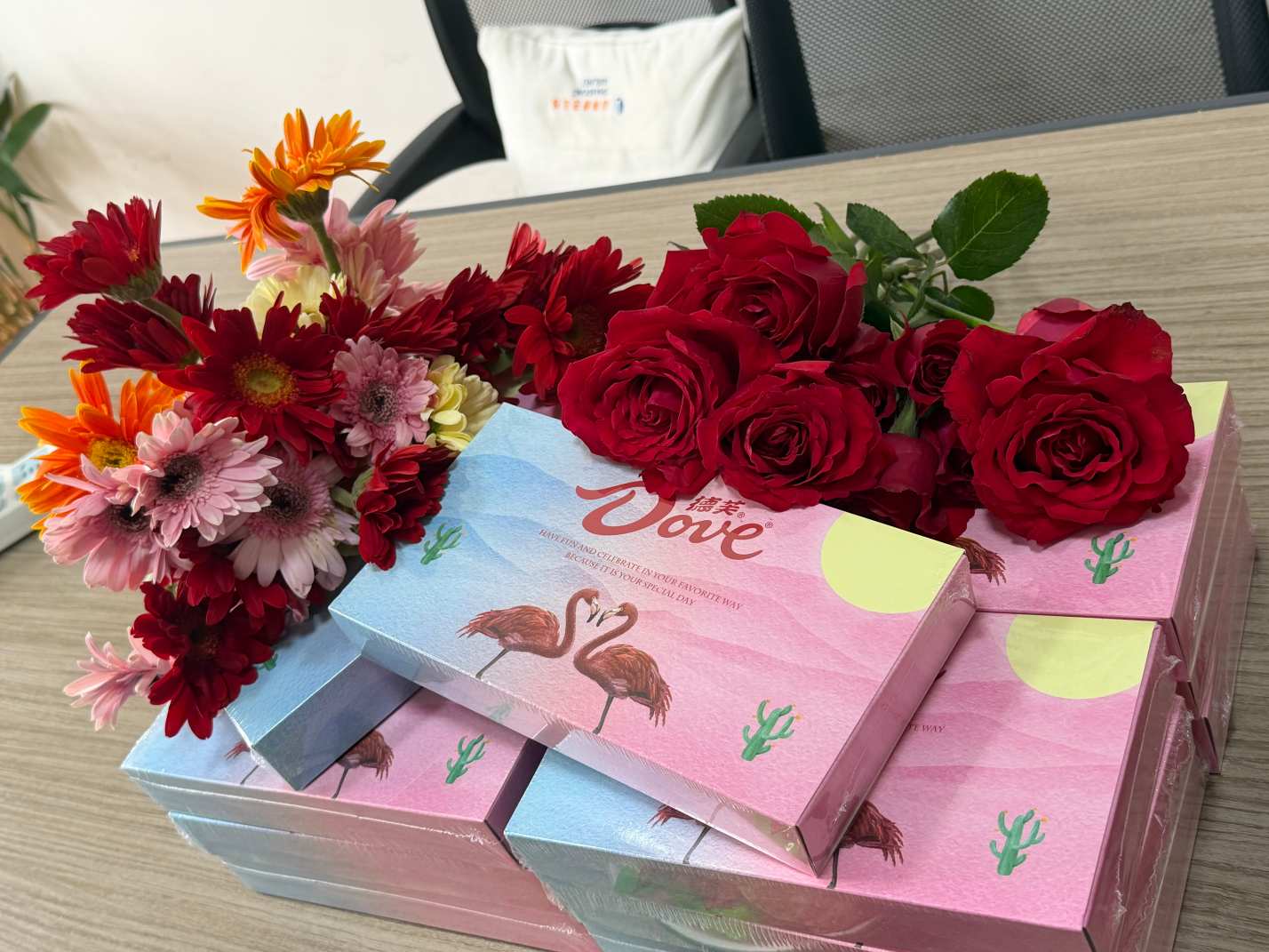 L'amour remplit le lieu de travail