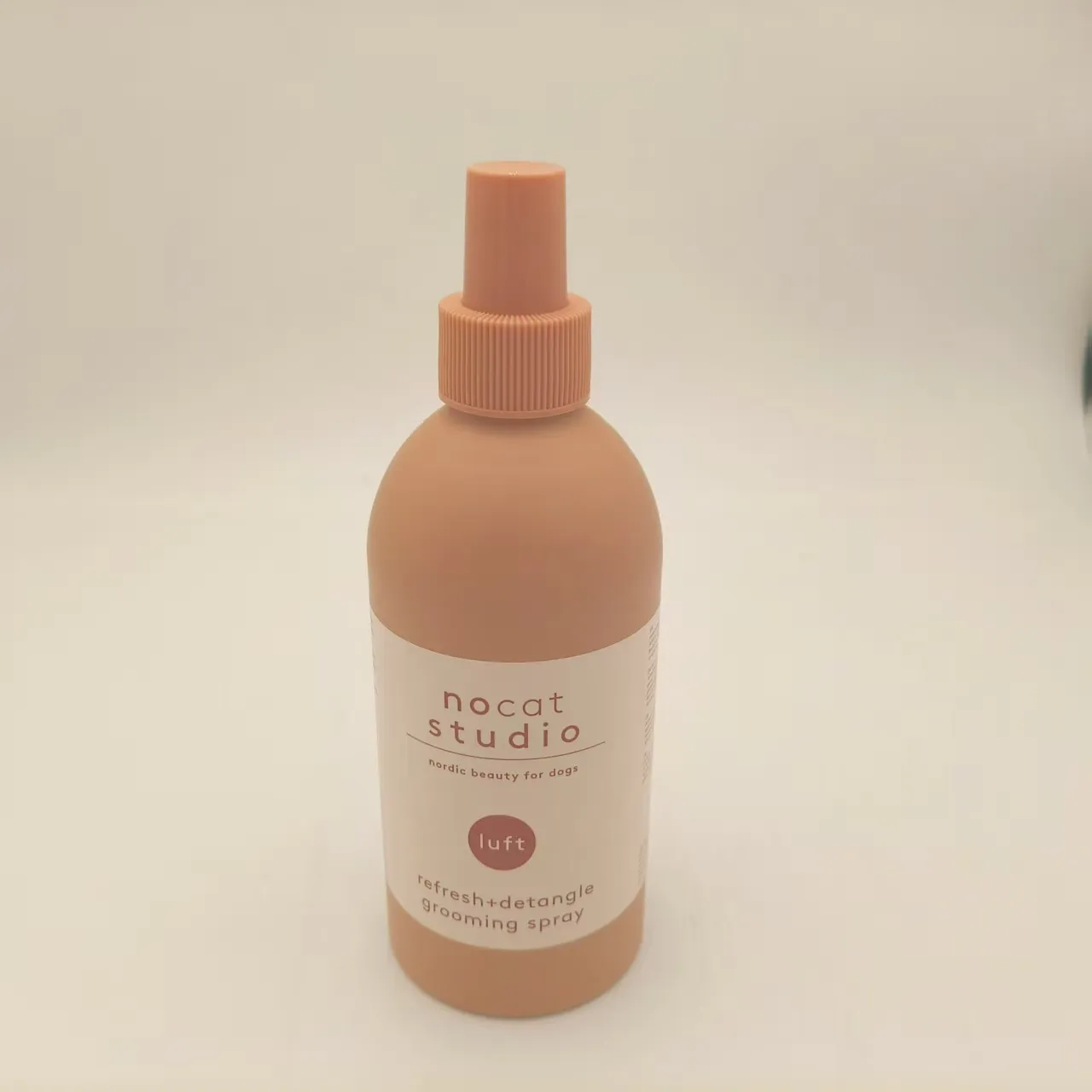 Étiquettes de bouteille pulvérisées