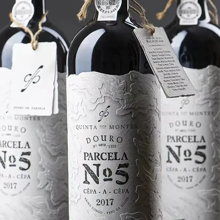 Étiquette de bouteille de vin